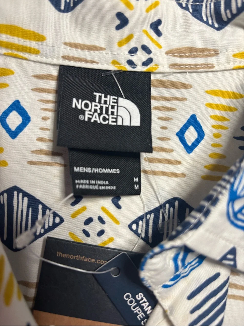 North Face Men’s Baytrail Camp Shirt Short-Sleeve Button-Up, Blue/Yellow Print M
